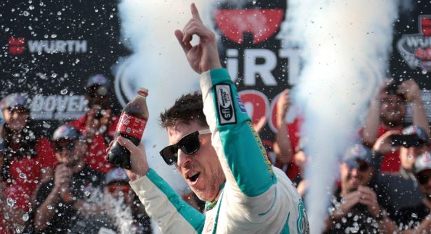 Visit Analysis: Poise helps Hamlin win at Dover page