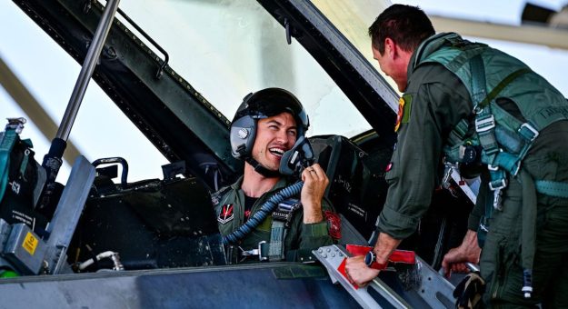 Visit Mission 600: Logano doubles down with 77th Fighter Squadron ‘Gamblers’ page