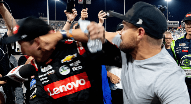 Visit Stenhouse Jr., Busch throw punches page