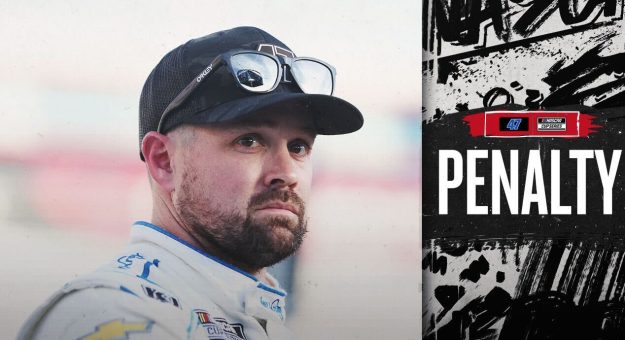 Visit Stenhouse Jr. fined for All-Star brawl page