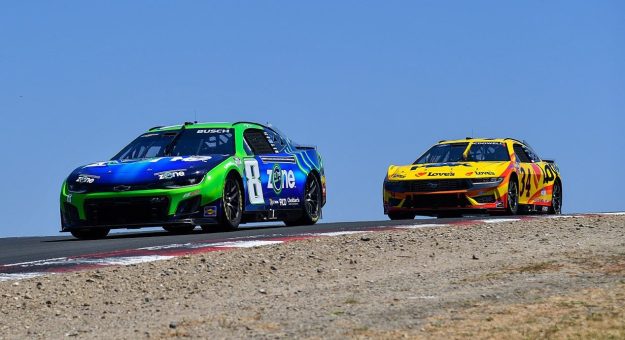 Visit Drivers in focus leaving Sonoma page