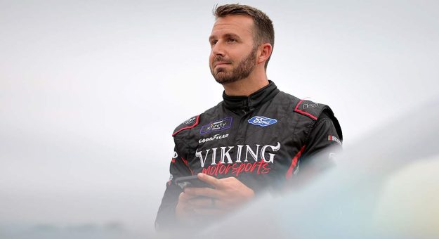 Visit DiBenedetto DQ’d after No. 38 team’s lug-nut violation page