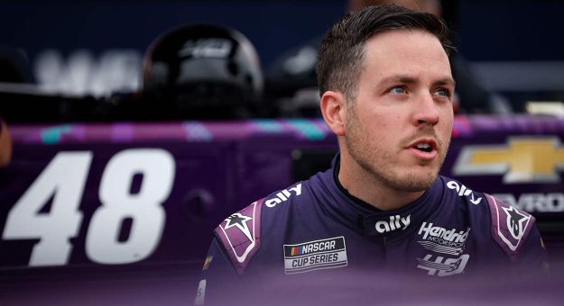 Visit Bowman exits New Hampshire early with engine issue page