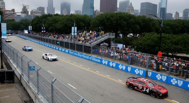 Visit The Field of 16 entering Chicago page
