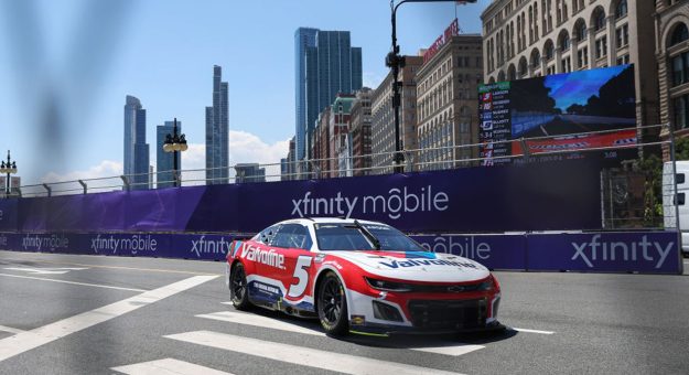Visit Larson soars to pole at Chicago page