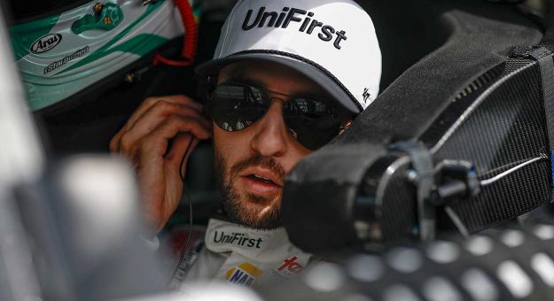 Visit Elliott facing adversity at Kansas page