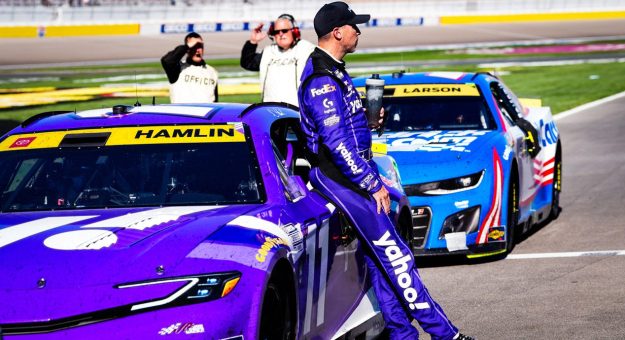 Visit Hamlin, No. 11 team salvage top 10 page