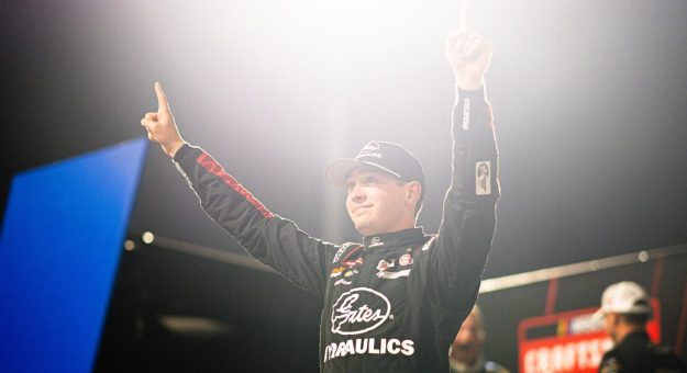 Visit Eckes wins Truck race at Martinsville page