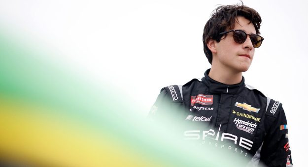 Visit Andrés Pérez de Lara graduates to Truck Series page