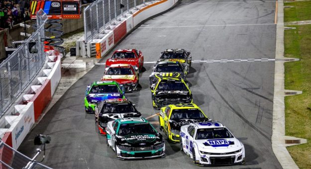 Visit Chase Elliott takes pole for Cook Out Clash page