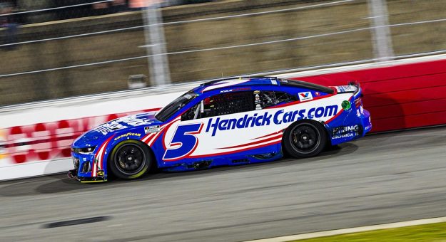 Visit Kyle Larson wins Clash LCQ page