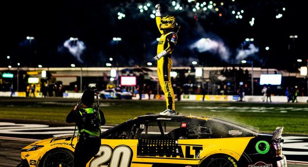 Visit Bell holds off Hocevar, Larson for Atlanta win page