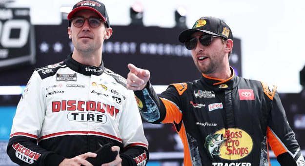 Visit Briscoe, Cindric ride midweek points swings into Phoenix page