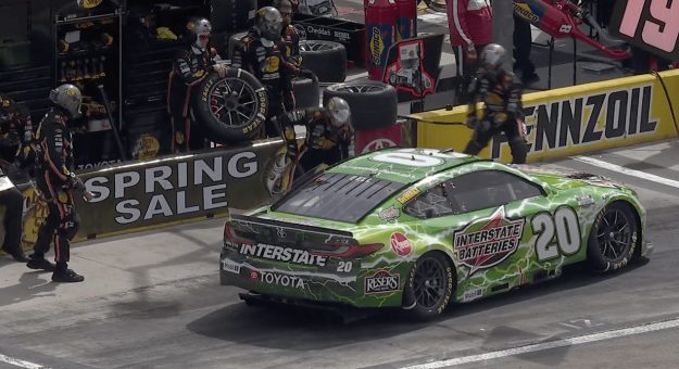 Visit NASCAR clarifies pit-road rules page