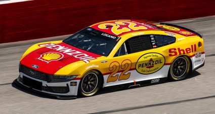 Joey Logano 22 Darlington Throwback.jpg