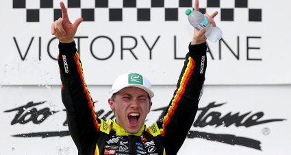Jones Vl 2.jpg
