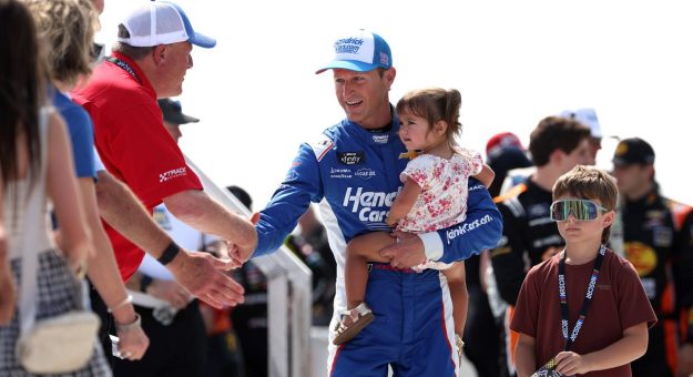 Visit Kasey Kahne relishes Rockingham return page