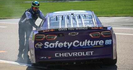 2025 May10 Kansas Shane Van Gisbergen Svg 1 Main Image.jpg