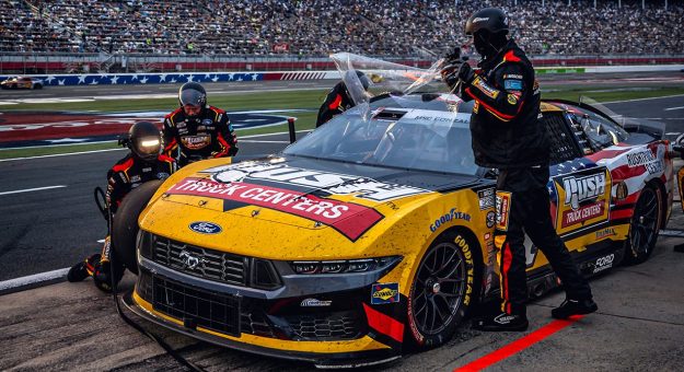 Visit Gragson delivers all-around performance at Charlotte page