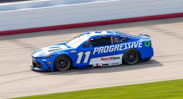 Visit Hamlin finishes third in 700th start page