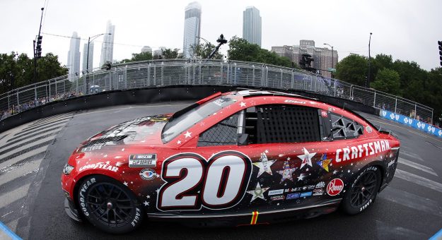 Visit Can Bell break bad luck at Chicago? page