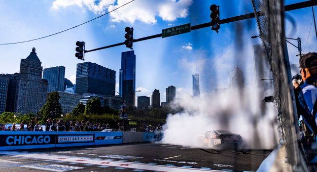 Visit SVG beats Zilisch for Chicago Xfinity win page