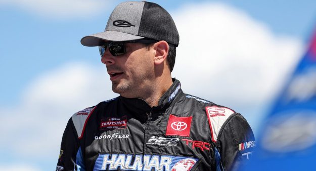 Visit Friesen fractures pelvis, leg in dirt race page