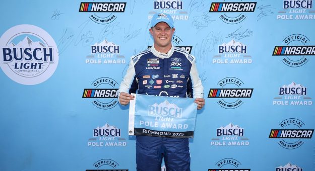 Visit Preece soars to pole at Richmond page