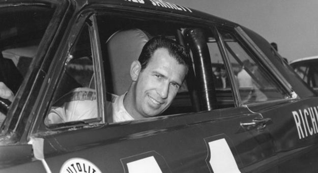 Visit Ned Jarrett’s 14-lap victory remains unbreakable page