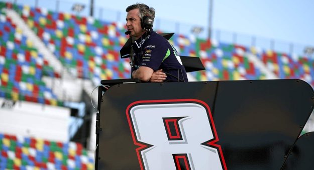 Visit Trackhouse taps Burnett as Zilisch’s crew chief for 2026 page