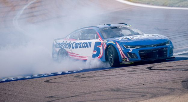 Visit Hendrick expected to shine at Kansas page