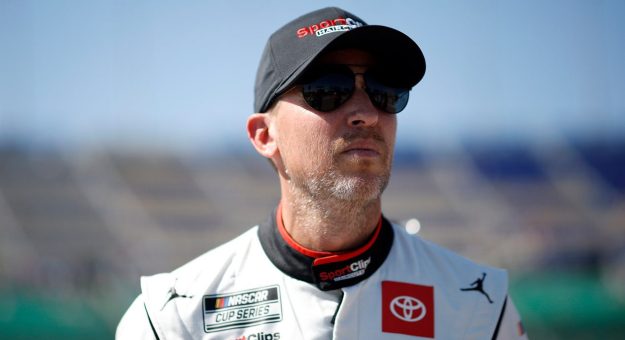 Visit Hamlin defends dive on Wallace: ‘On Sunday, I am the driver’ page