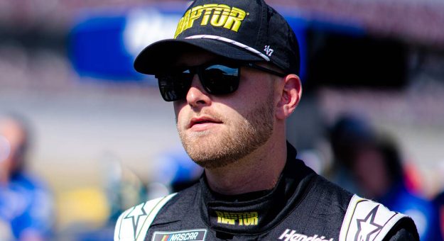 Visit Byron turns page after Vegas page