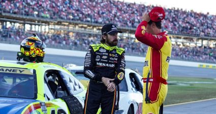 ryan blaney talks to joey logano