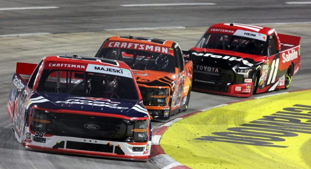 Visit Truck Series features frantic race for Champ 4 berths page