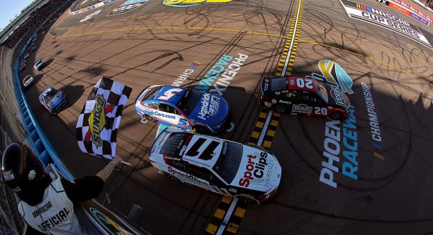 Visit Non-Champ 4 driver predicted to win Phoenix page