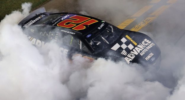Visit Ford Mustang Dark Horse SC to make NASCAR debut in ’27 page