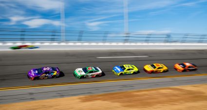 Ryan Preece, Brad Keselowski, Ryan Blaney, Joey Logano and Chris Buescher practice at Daytona.