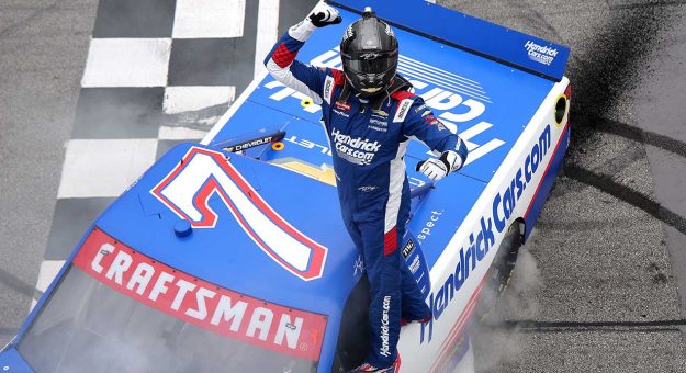 Visit Kyle Busch leads Spire 1-2 at EchoPark page