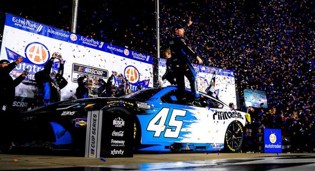 Visit Reddick captures second straight win page