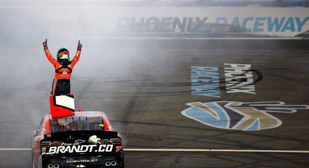 Visit Allgaier wins O’Reilly race at Phoenix page