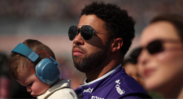 Visit Wallace announces birth of daughter page