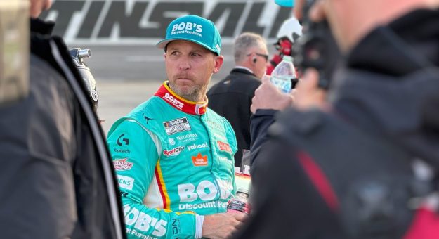 Visit Hamlin at Martinsville: ‘We just got beat’ page