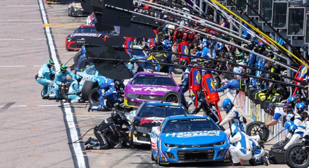 Visit Temperature swings, tire loads highlight Kansas page