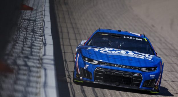 Visit Larson continues strong trend at Kansas page