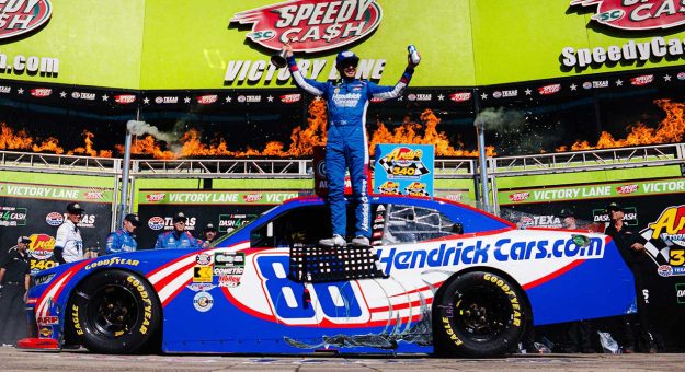 Visit Larson leaps to O’Reilly win at Texas page