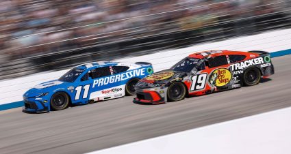 5 17 26 Hamlin Briscoe All Star Race Dover.jpg