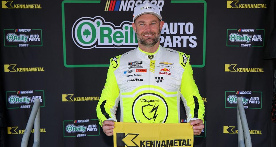 SVG wins O’Reilly pole at Sonoma