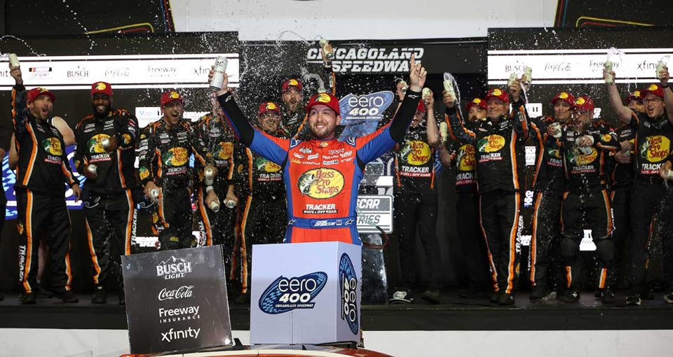 Briscoe gets redemption with Chicagoland win