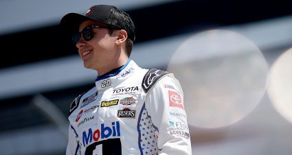 christopher bell smils